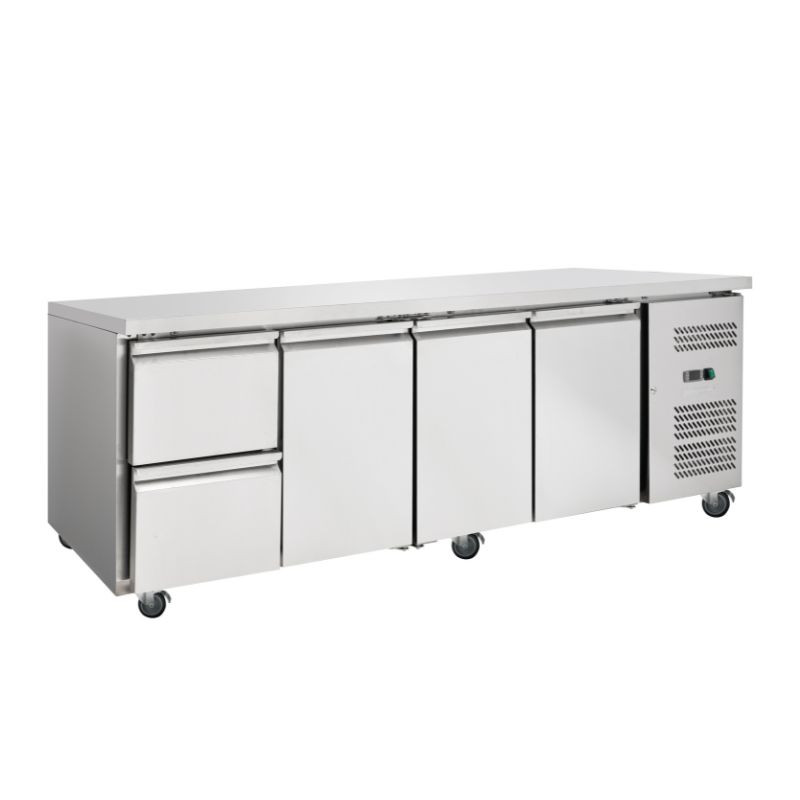 Positive Kühltisch - 3 Türen und 2 Schubladen - Dynasteel Positive Kühltisch - 3 Türen und 2 Schubladen - Dynasteel
